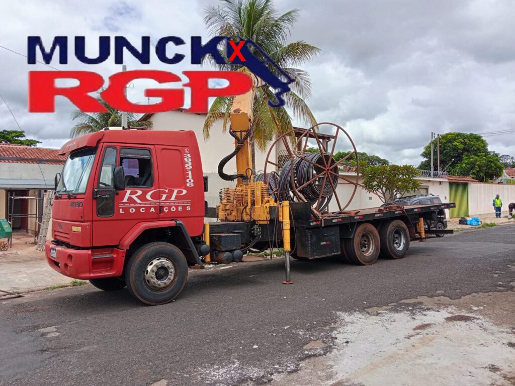MunckX Movimentação eficiente para empresas e indústrias que precisam realizar içamento, remoção e transporte de equipamentos pesados com máxima precisão